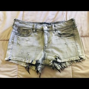 (2 PAIRS) Express cut off denim short shorts
